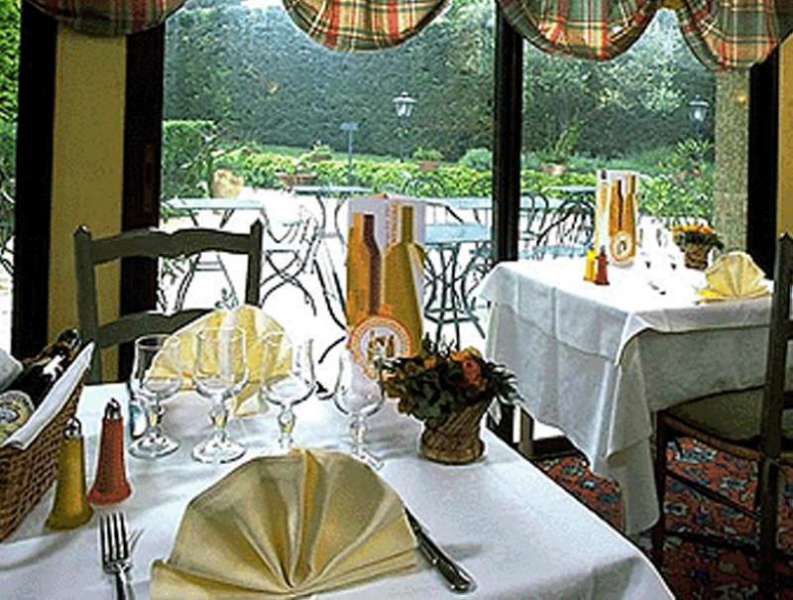 Mercure Carcassonne La Cite Εστιατόριο φωτογραφία